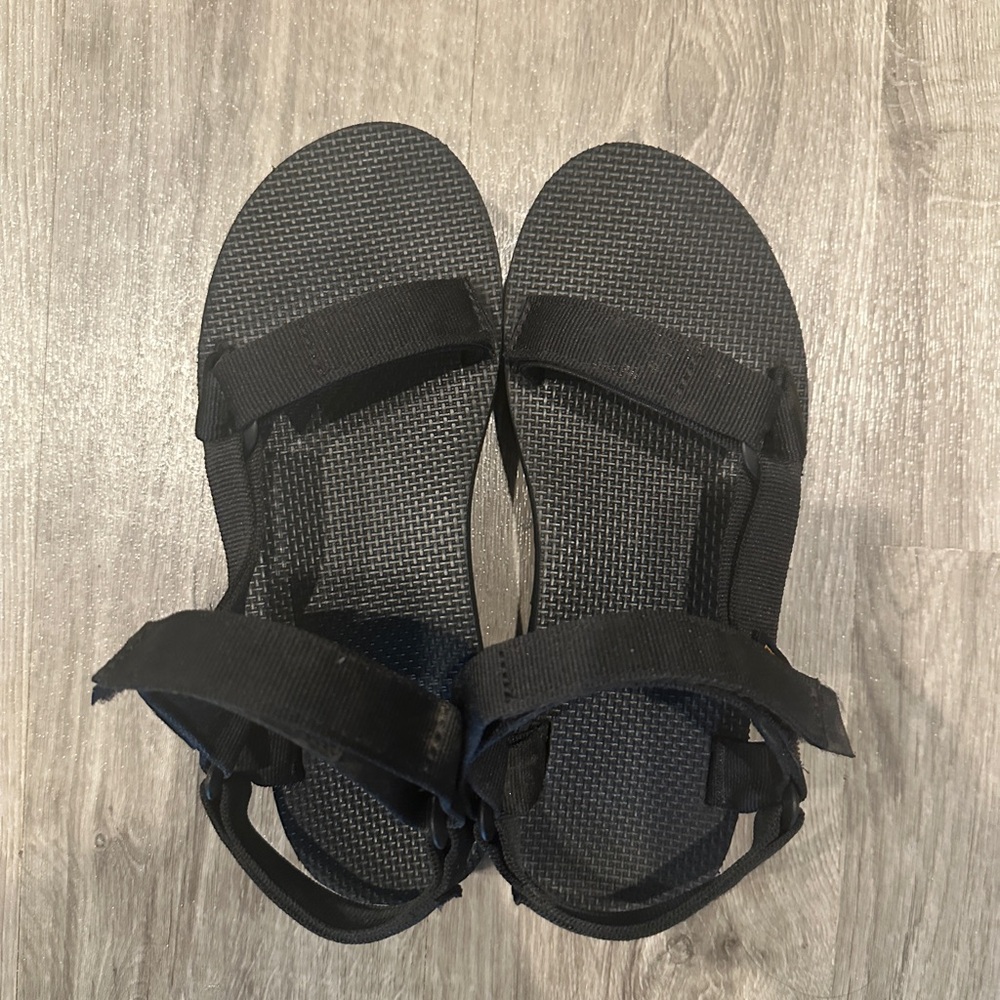 Teva Flatform Universal Sandal - Picture 2 of 8